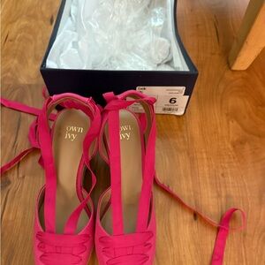 Crown & Ivy Fuchsia Espadrilles